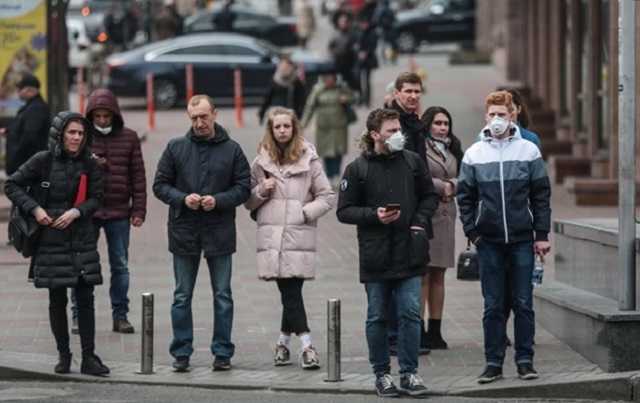 Расслабляться нельзя: глава ВОЗ рассказал, как не заразиться коронавирусом во время праздников