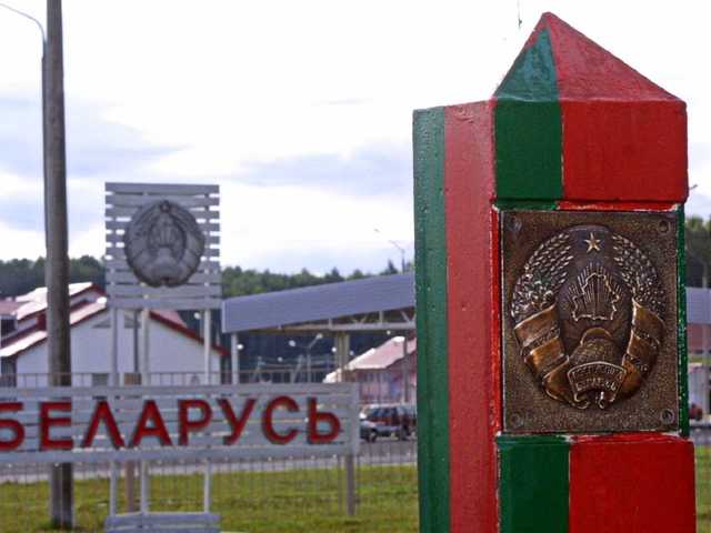 Беларусь закроет наземную границу на выезд из-за коронавируса
