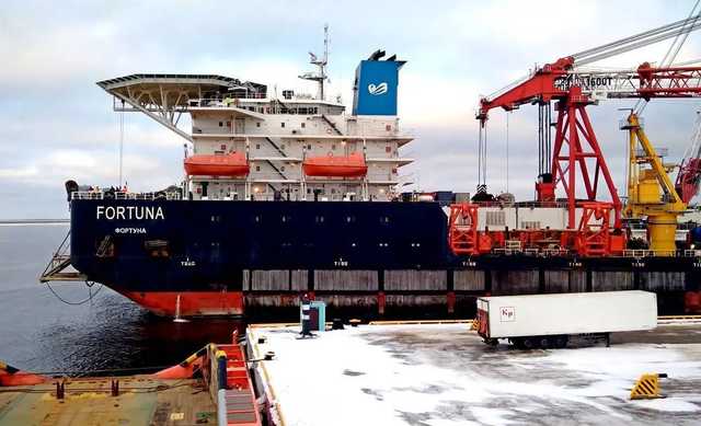 Российский трубоукладчик продолжил строительство «Северного потока-2» в водах Германии