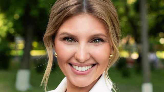 Зеленской комфортно в оверсайз, она хочет спрятаться, – пиарщица о стиле первой леди