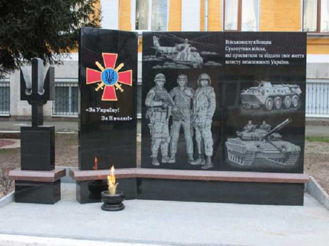 Зеленского увидели в танкисте на памятнике погибшим воинам ВСУ