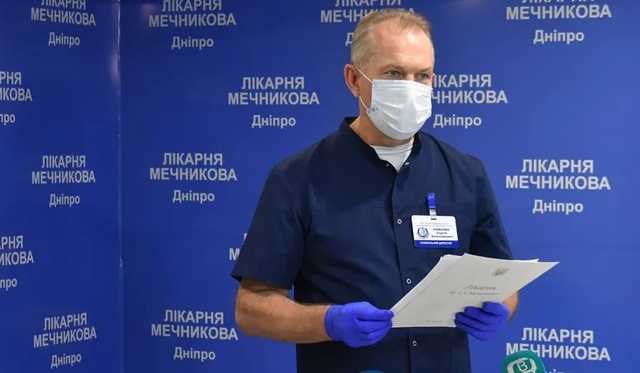В реанимации нет мест, от COVID-19 умирает каждый 45-й, – главврач больницы в Днепре