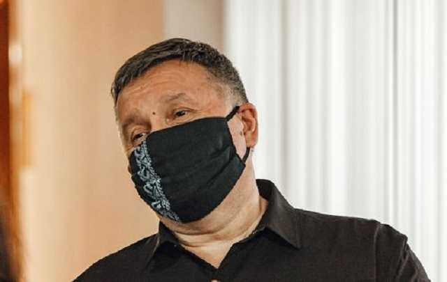 Шабунін: Щойно НАБУ майже наздогнало Коломойського, Аваков вирішив допомогти старому другові