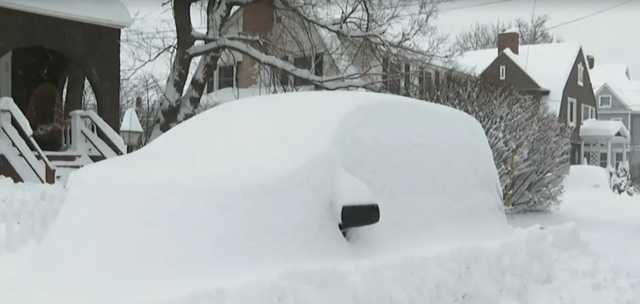 США засыпало метровым слоем снега: без электричества остались тысячи домов