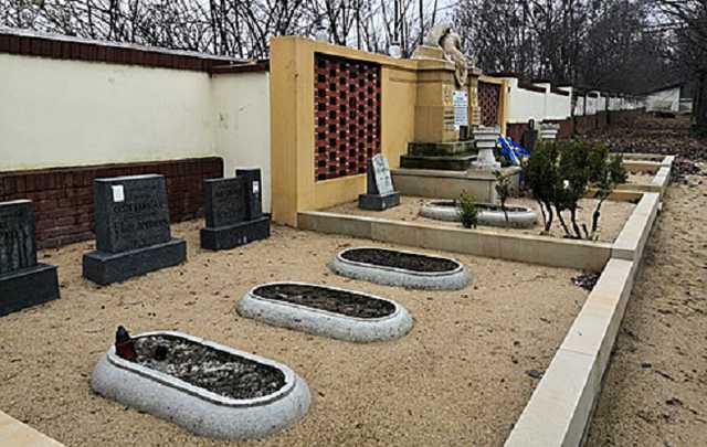 Масштабний проєкт із відновлення українських місць пам’яті завершився у Чехії, - посол Перебийніс