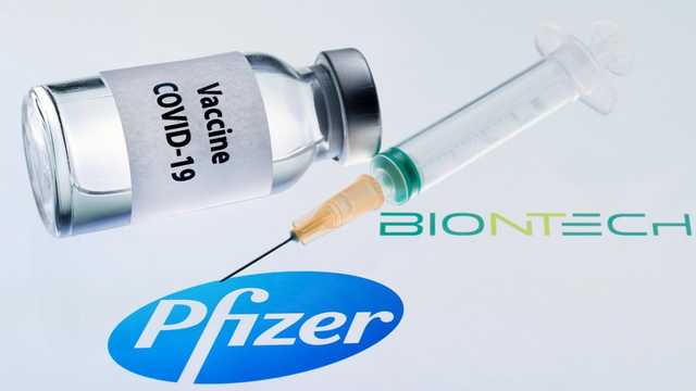 Pfizer і BioNTech перевірять свою вакцину на новий штам коронавірусу