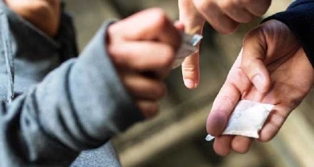 В Харькове за торговлю наркотиками задержали офицера Нацгвардии