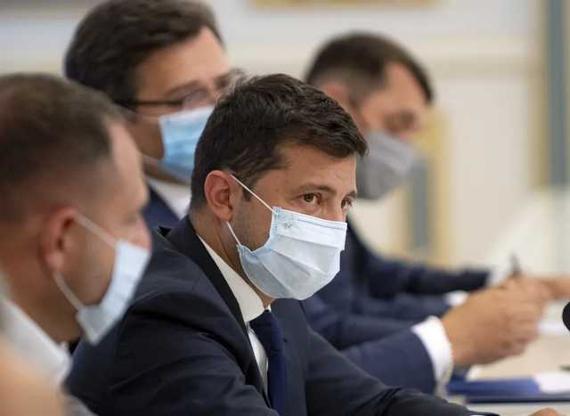 Рахманин: Коронавирус помогает украинской власти