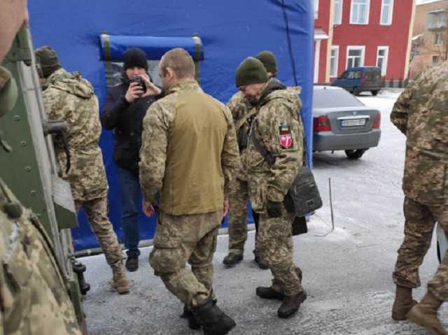 Украине выдали бойца ВСУ, оказавшегося при невыясненных обстоятельствах в ОРДЛО