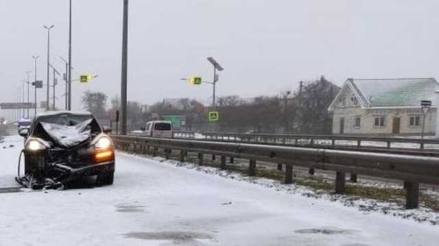 Под Киевом под колесами Porsche погибли 71-летние мужчина и женщина