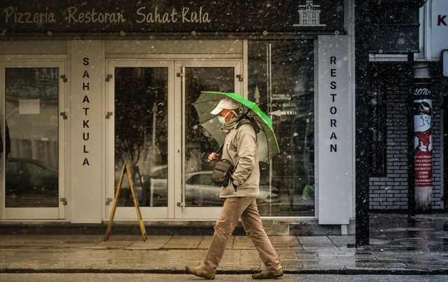 В Албанії посилюють карантин на новорічні свята