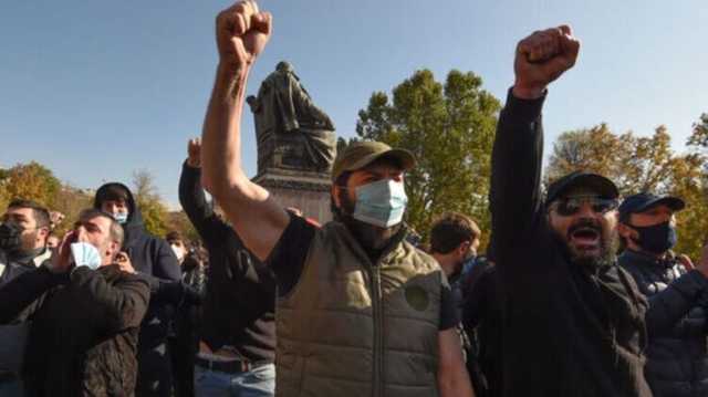 Армянская оппозиция требует немедленной отставки Пашиняна без досрочных парламентских выборов