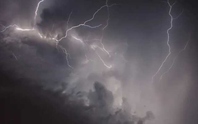 На Европу обрушился мощный шторм