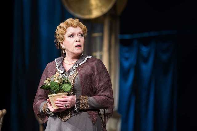 86-летняя Алиса Фрейндлих госпитализирована с коронавирусом