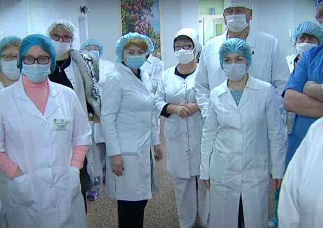 Нардеп: «В январе не будет никаких доплат к зарплатам медиков»