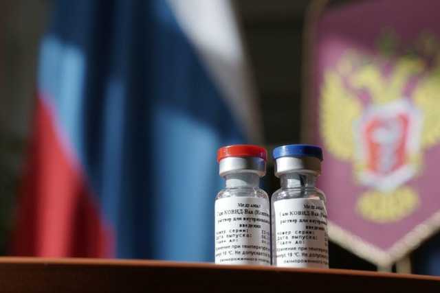 В Аргентині почали щеплювати людей російською вакциною від COVID-19