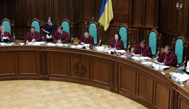 КСУ потребовал от Зеленского срочно отменить указ об отстранении Тупицкого