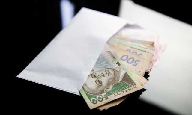 Часть пенсионеров получат повышение с 1 января: кого это коснется