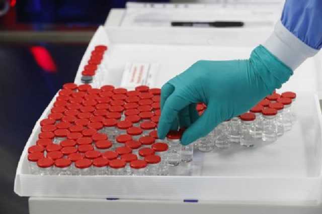 Болівія погодилася купити російську вакцину від COVID-19