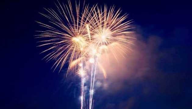 Фейерверки над пустыми площадями: как в европейских столицах встретили Новый год