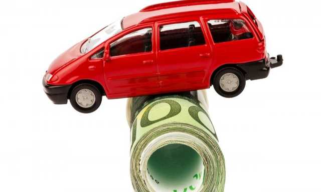 Украинцы должны заплатить налоги за свои машины: когда и сколько