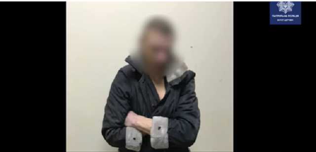 У Білій Церкві чоловік роздягнувся до гола та хотів скоїти самогубство