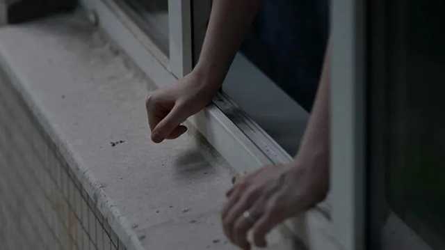 В Италии украинка выбросилась из окна