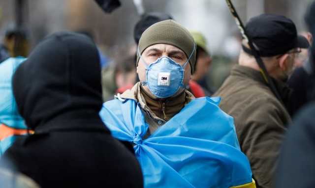 Стало известно, где в Украине больше всего вероятности подхватить коронавирус