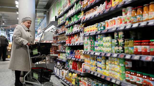 Магазинам Украины на время локдауна разрешили продавать бытовую химию и прессу