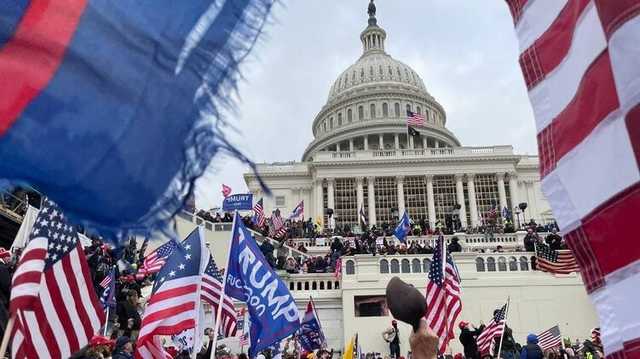 Конгресс США возобновил заседание, на котором утверждается победа Байдена