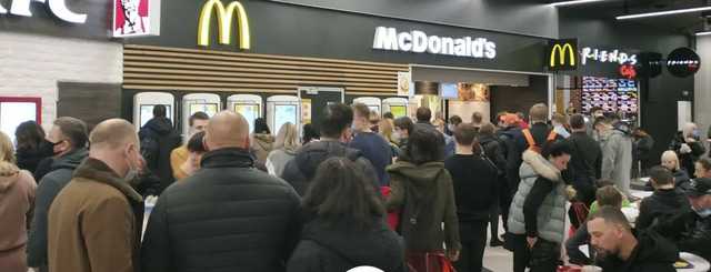 В Украине устроили массовые "гуляния" перед локдауном