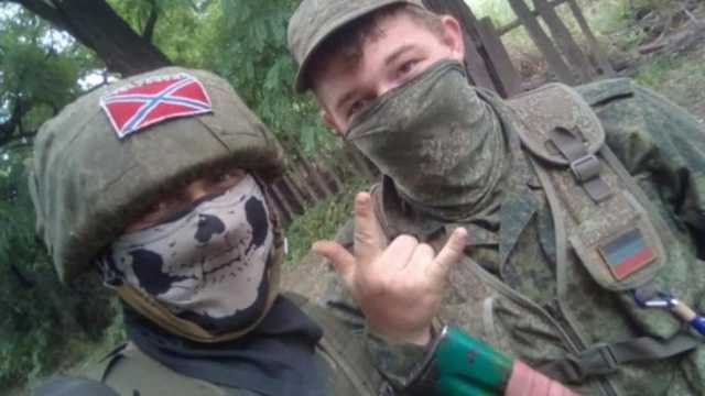 Блогер: В ОРЛО пьяный российский офицер стрелял в боевика «ЛНР»