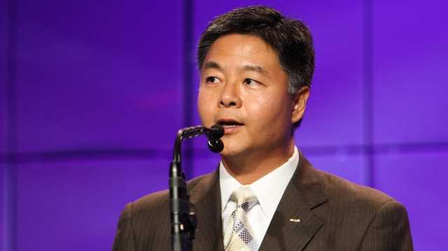 Демократы в понедельник представят в Конгрессе статью для импичмента Трампа