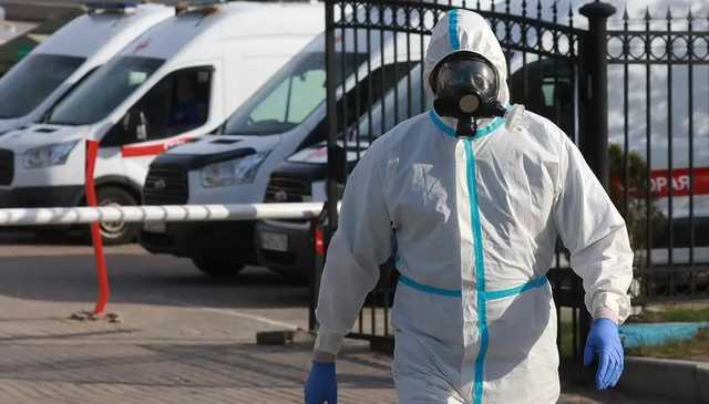 Украинский врач рассказал, когда ожидать третью волну пандемии COVID-19