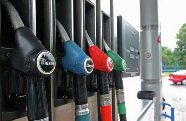 В рознице продолжается рост цен на бензин и дизтопливо