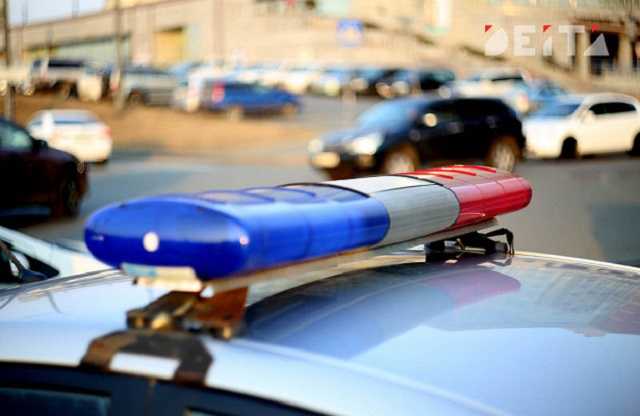 В Киеве в результате "пьяного" ДТП перевернулась легковушка