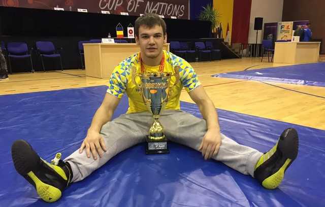 Борца Грицая, который звал на поединок Усика, выгнали из Олимпийского колледжа