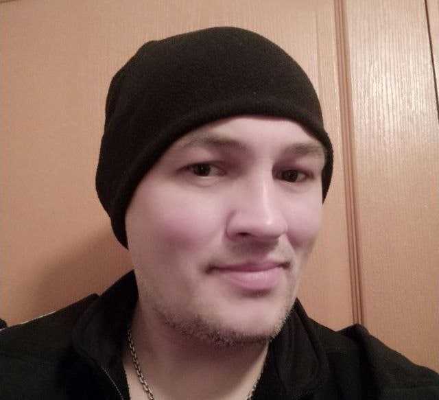 Чоловіка розбив інсульт в маршрутці: висадили на мороз і витягли мобільний