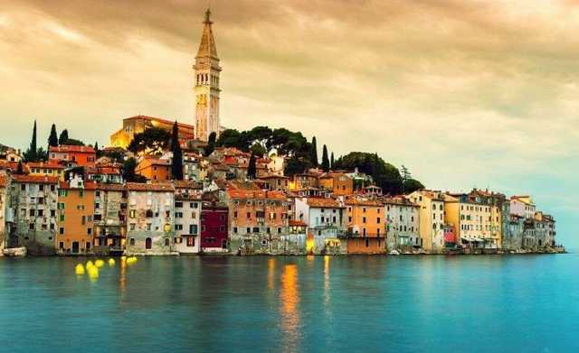 Хорватия до конца января запретила въезд украинским туристам