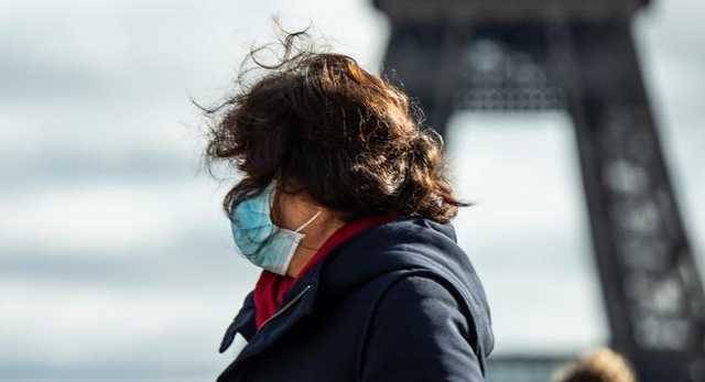 Комендантский час и самоизоляция. Франция усиливает карантин