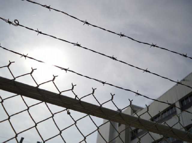 "Взорвался внутри": в России мужчину изнасиловали в тюрьме кипятильником