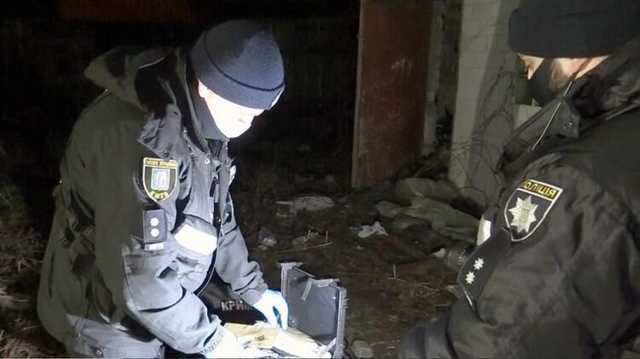 В Киеве пьяный мужчина насмерть забил металлической трубой своего друга во время застолья