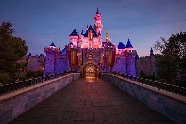  Disneyland    2  -  