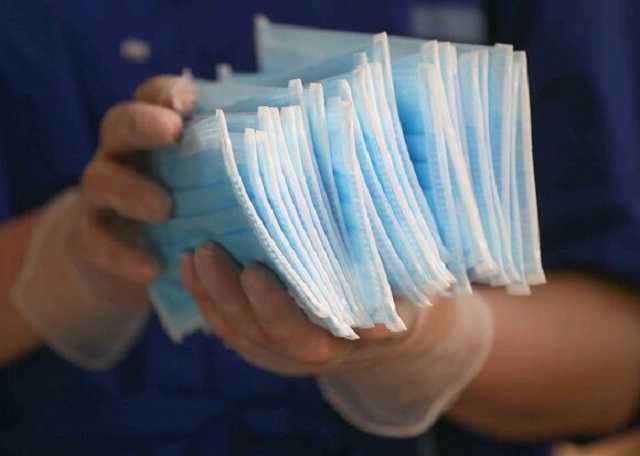 Коммунальщики из «Плесо» втридорога закупают медицинские маски в разгар пандемии коронавируса