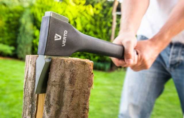 Россиянин зарубил жену топором