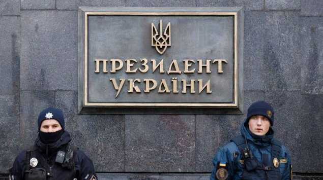 "Оправдания нет": у Зеленского отреагировали на увольнение заместителя Уруского