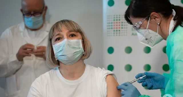 В Европе может сорваться вакцинация от COVID-19: "виноваты" Байден и Pfizer