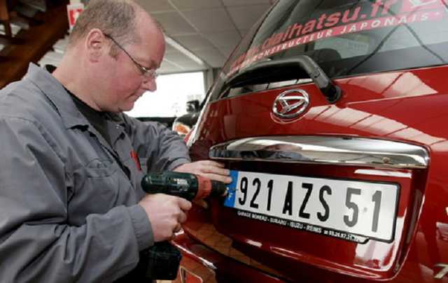 У Верховній Раді пропонують розмитнювати євробляхи щонайбільше за тисячу євро