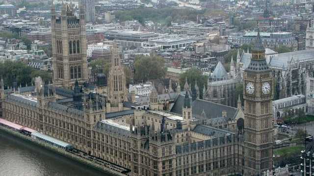 Ложный сигнал: в Вестминстерском дворце заявили, что пожара не было