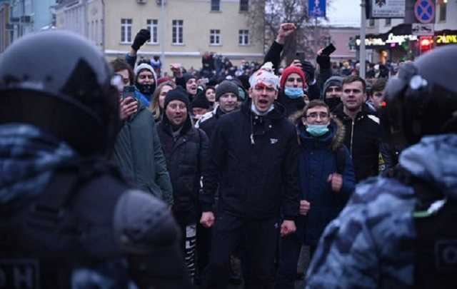 Вважаю корисними будь-які спроби демократизації Росії – В’ятрович